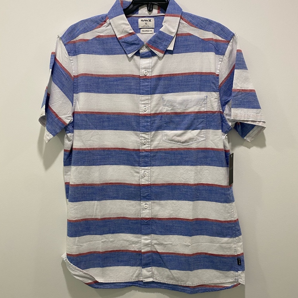 Hurley Mens XL Tailored Fit Short Sleeve Button Down Shirt Striped Blue White